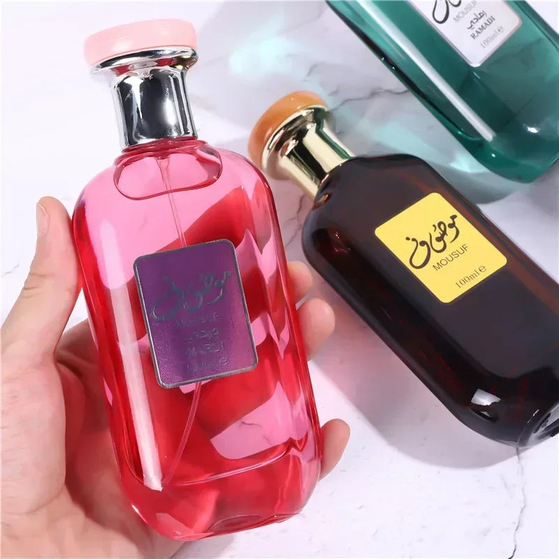 The 100 - ml original Dubai MOUSUF Arabian perfume is a unisex light fragrance. It combines various scents like