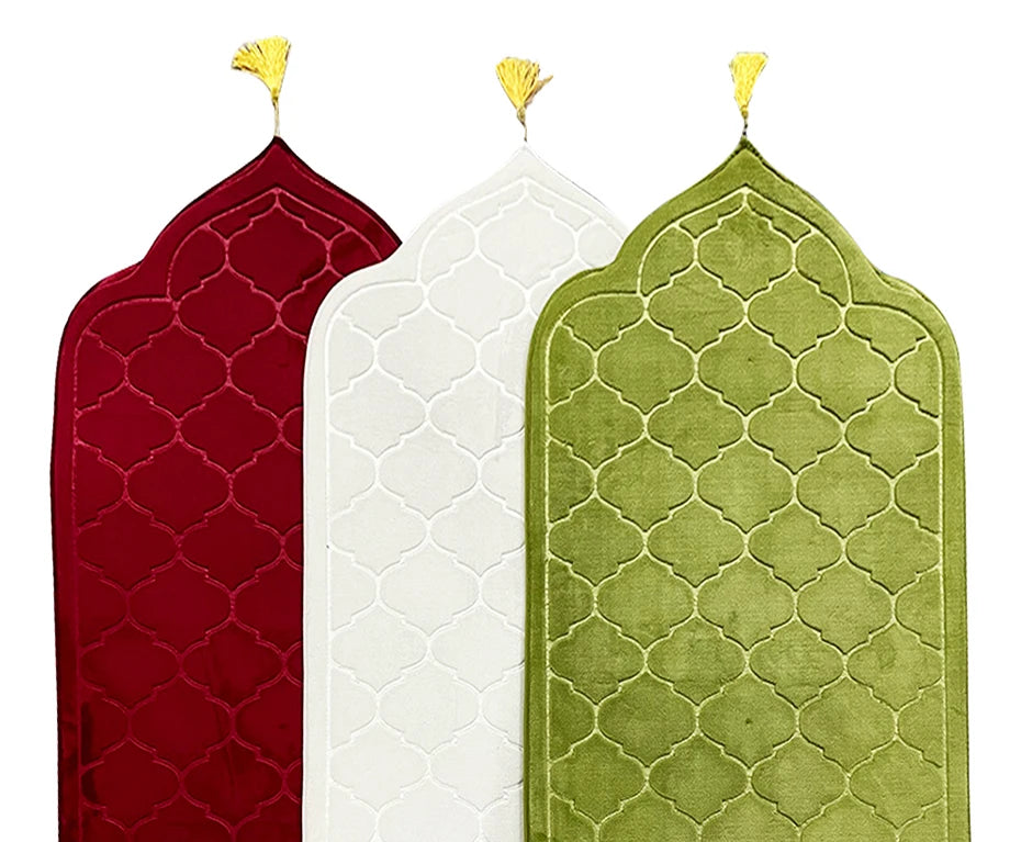 Muslim Prayer Rug Prayer Mat for Ramadan Flannel Carpet Portable Prayer Mat Worship Kneel Embossing Floor Carpets Non-slip Soft
