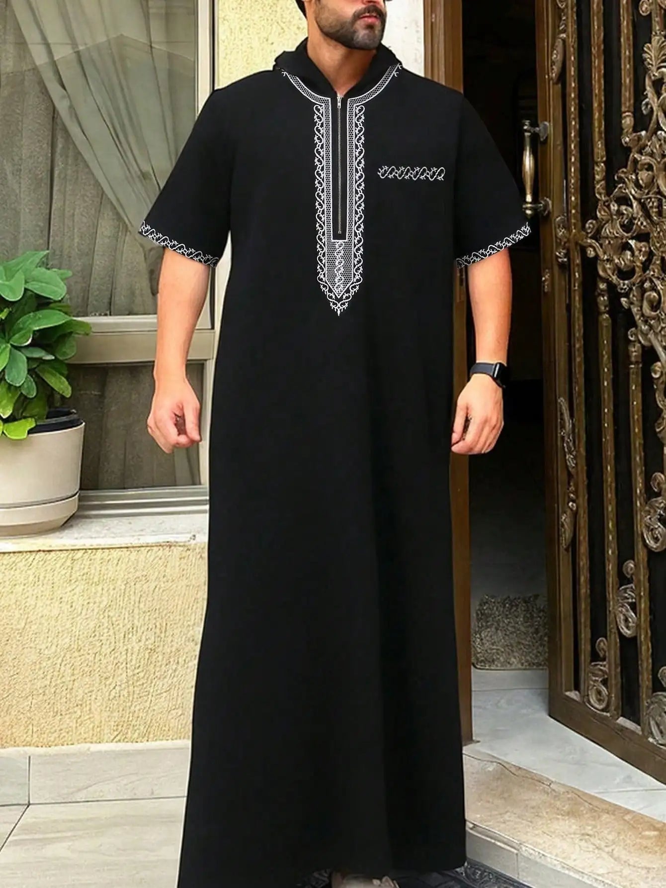 Men's Thobe Short-Sleeved Embroidered Hood