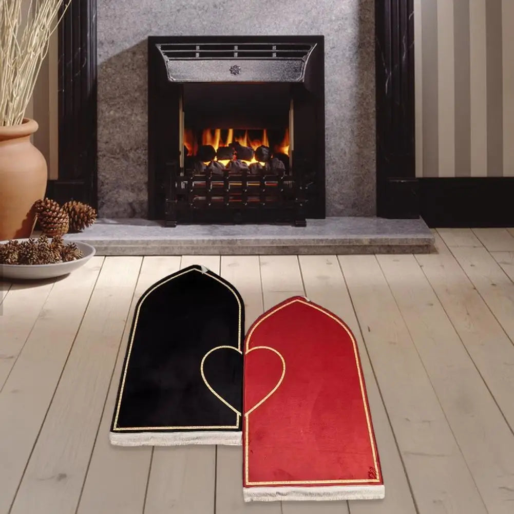 Couples Heart Patterned Flannel Prayer Mat