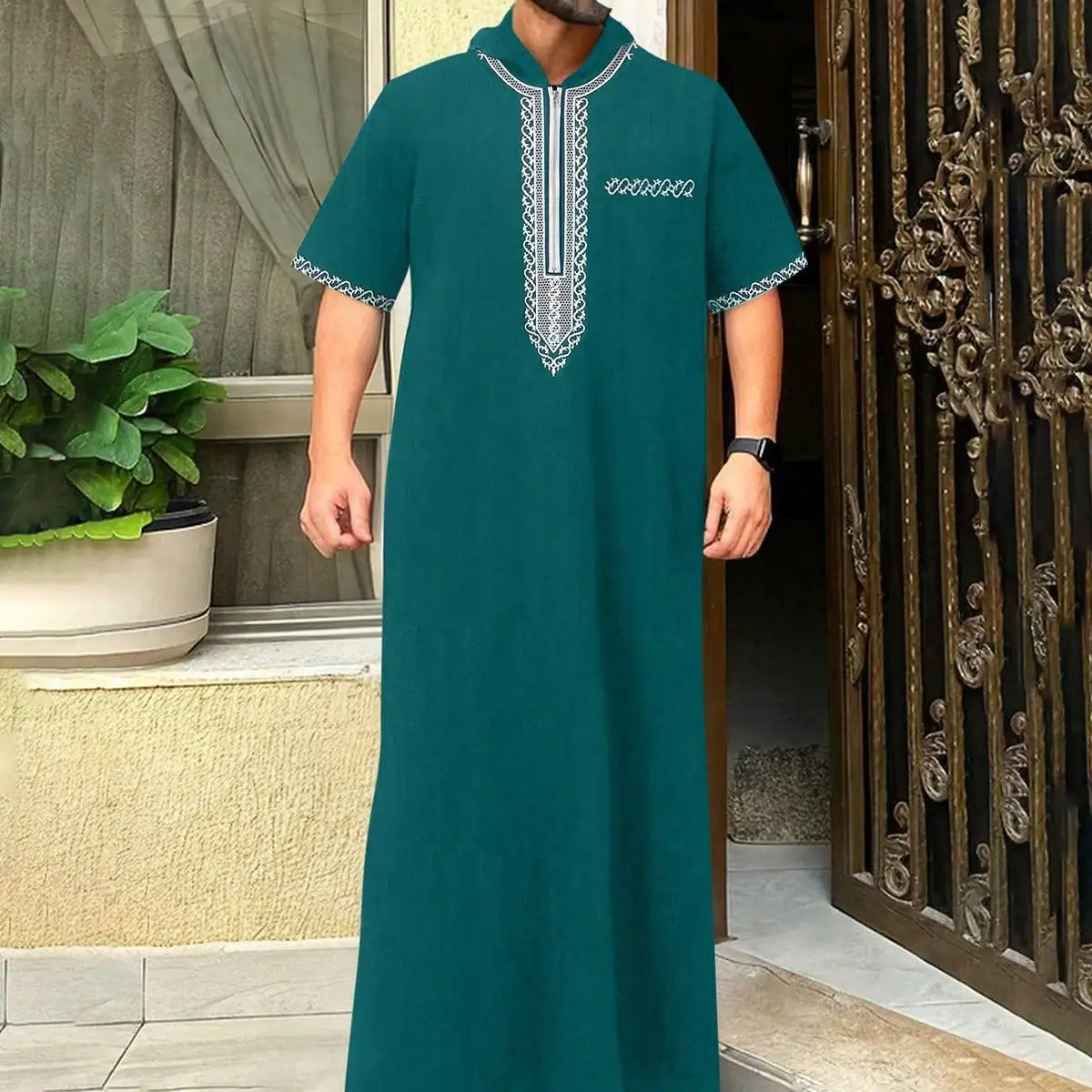 Men's Thobe Short-Sleeved Embroidered Hood